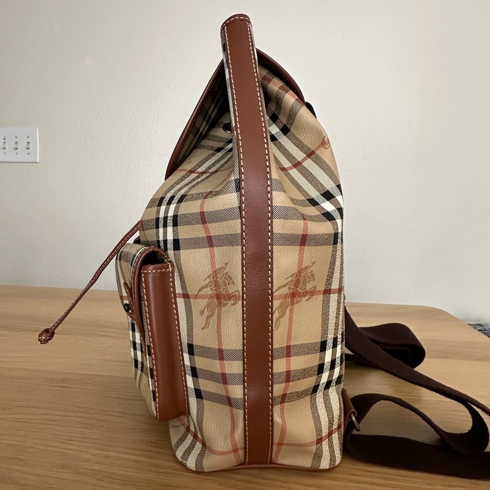 Burberrys Vintage Backpack With COA - Picture 4 of 17